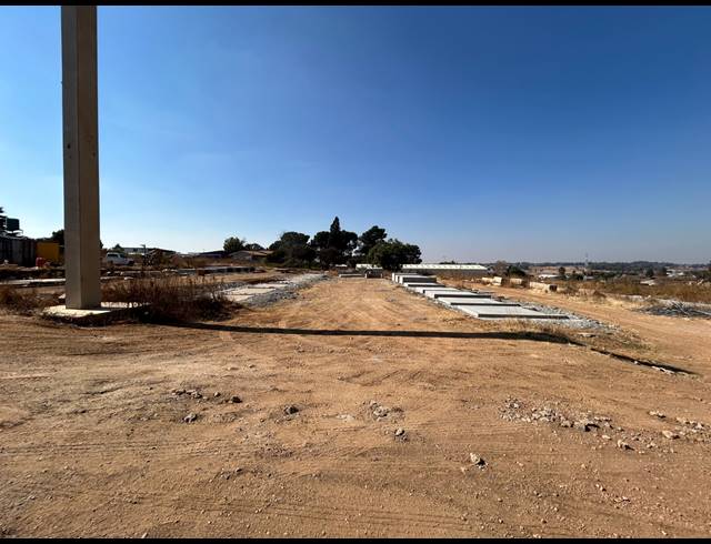 20,000M² VACANT LAND FOR SALE IN BREDELL